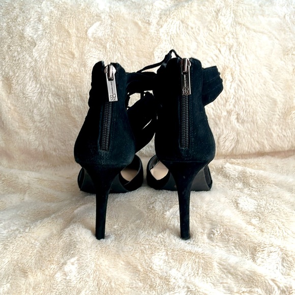 Jessica Simpson Caleya 4” Black Suede Heels 8M - Picture 4 of 6